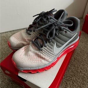 WMNS NIKE AIR MAX 2017
